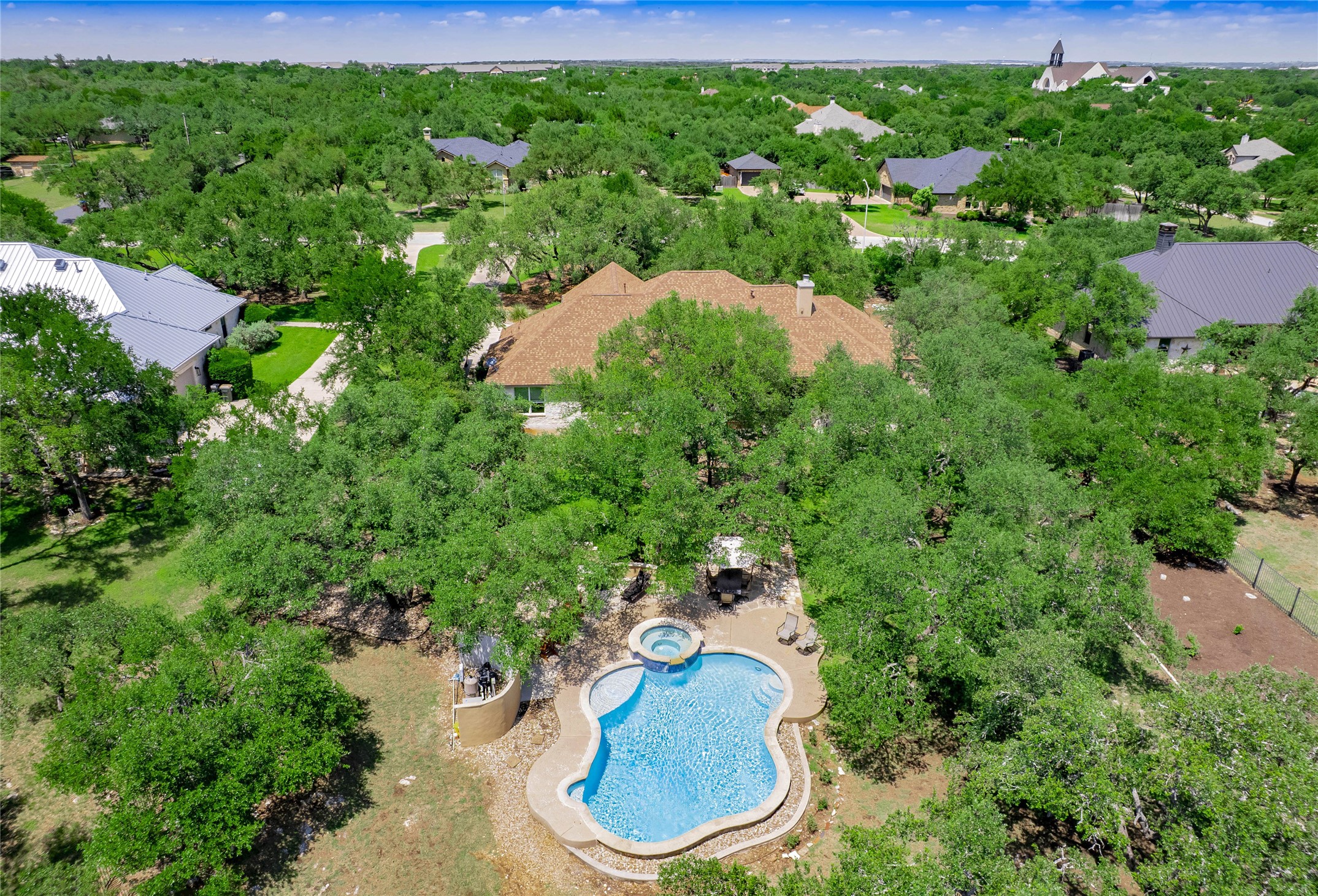 104 East Rustle Cove Georgetown, TX 78628 - Photo 38 of 40