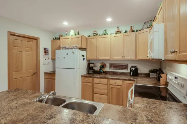 $279,900 | 109 Nelson Drive, Unit 2, Elmwood, WI 54740