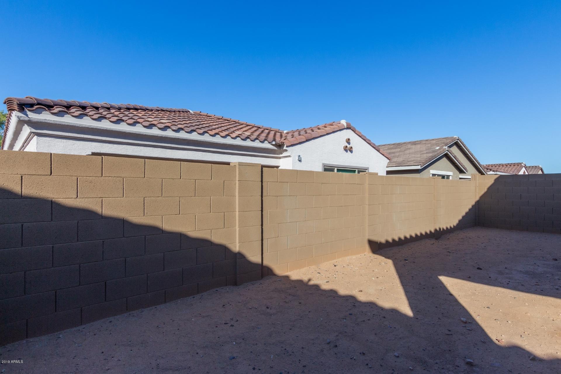 2822 East Fraktur Road Phoenix, AZ 85040 - Photo 18 of 24 0020-Fraktur (19)