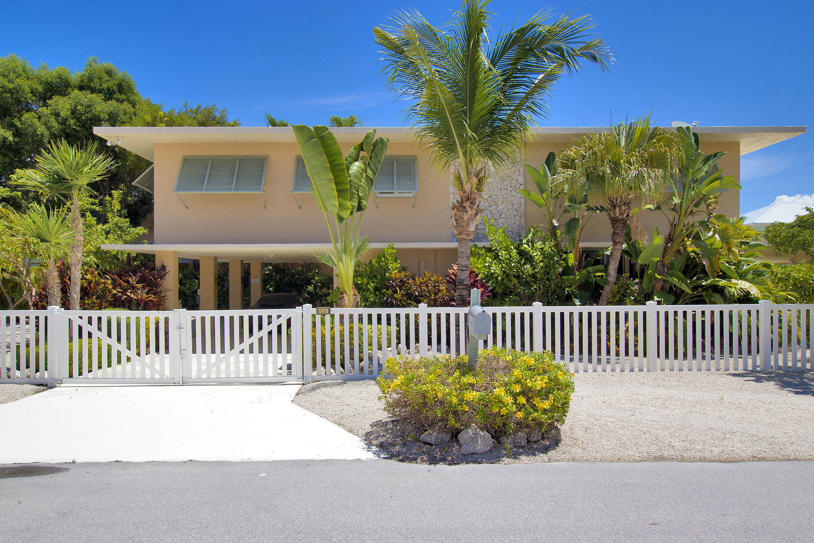 1126 Heron Road Key Largo, FL 33037 - Photo 1 of 35 virtual-tour-330586-mls-high-res-image-1