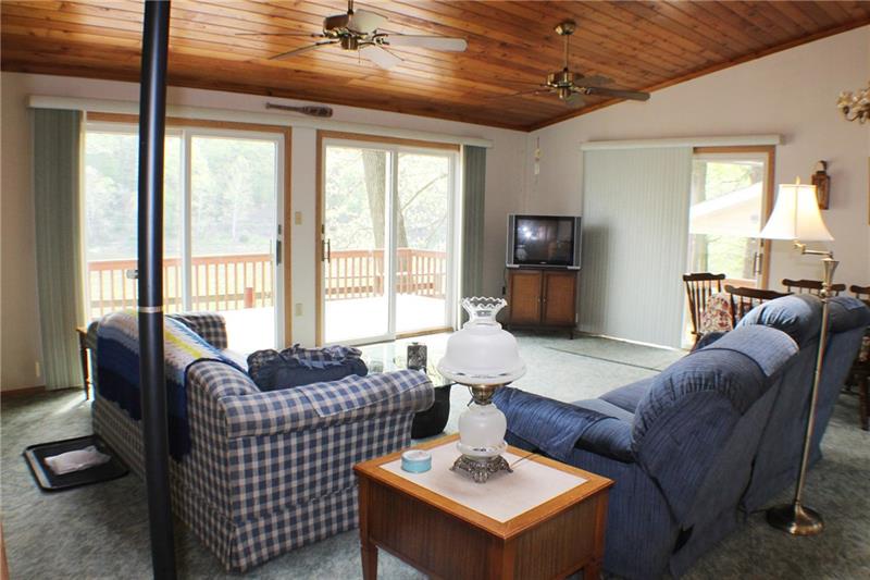 958 Riviera Road Emlenton, PA 16373 - Photo 8 of 17 Gallery Image 8