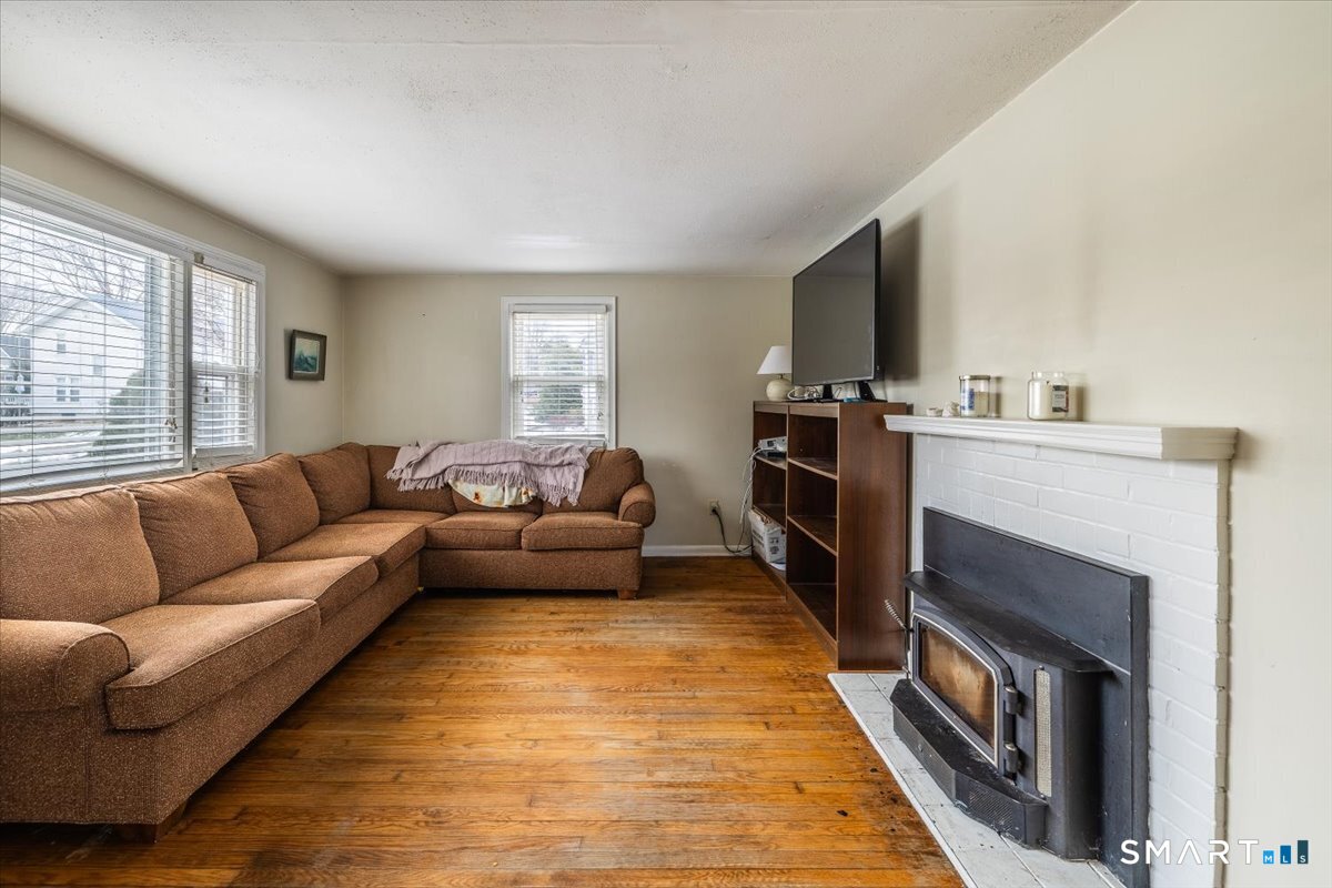 50 Howe Street Milford, CT 06460 - Photo 18 of 26