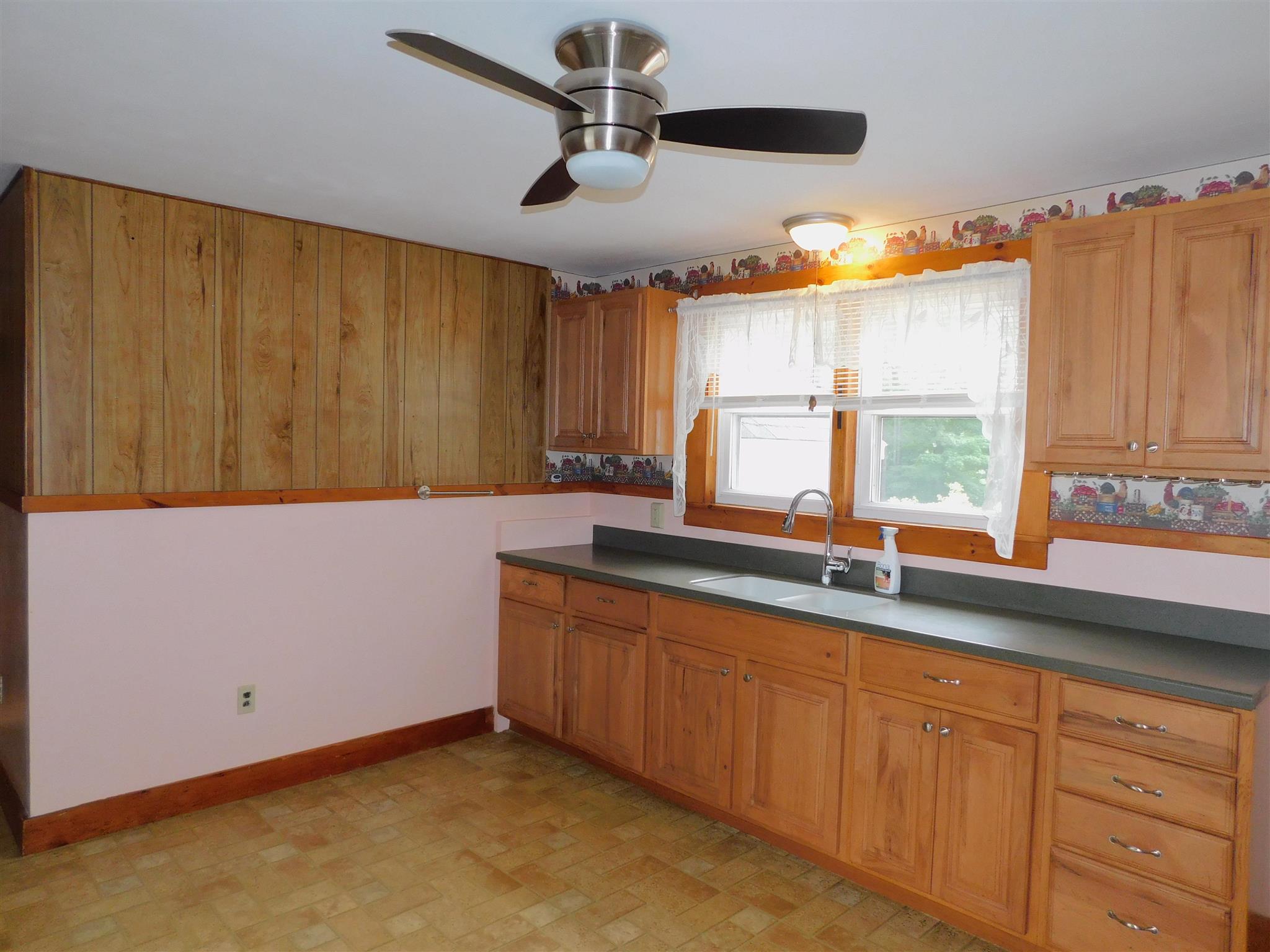69 Richardson Street Rochester, NH 03867 - Photo 8 of 32