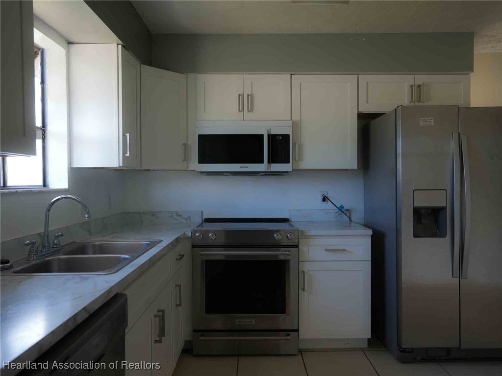8817 Castile Road Sebring, FL 33876 - Photo 8 of 14 Gallery Image 8