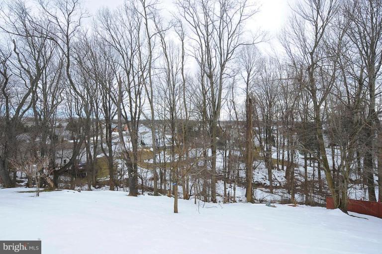 6607 Allen Road Sykesville, MD 21784 - Photo 14 of 15 Back yard