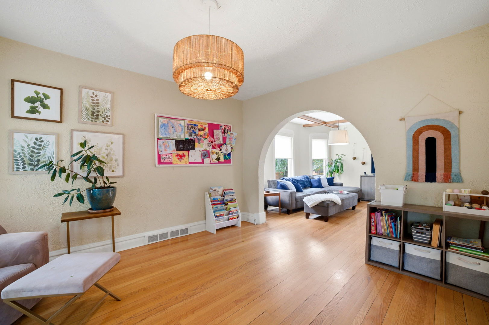 3808 North Ridgeway Avenue Chicago, IL 60618 - Photo 4 of 31
