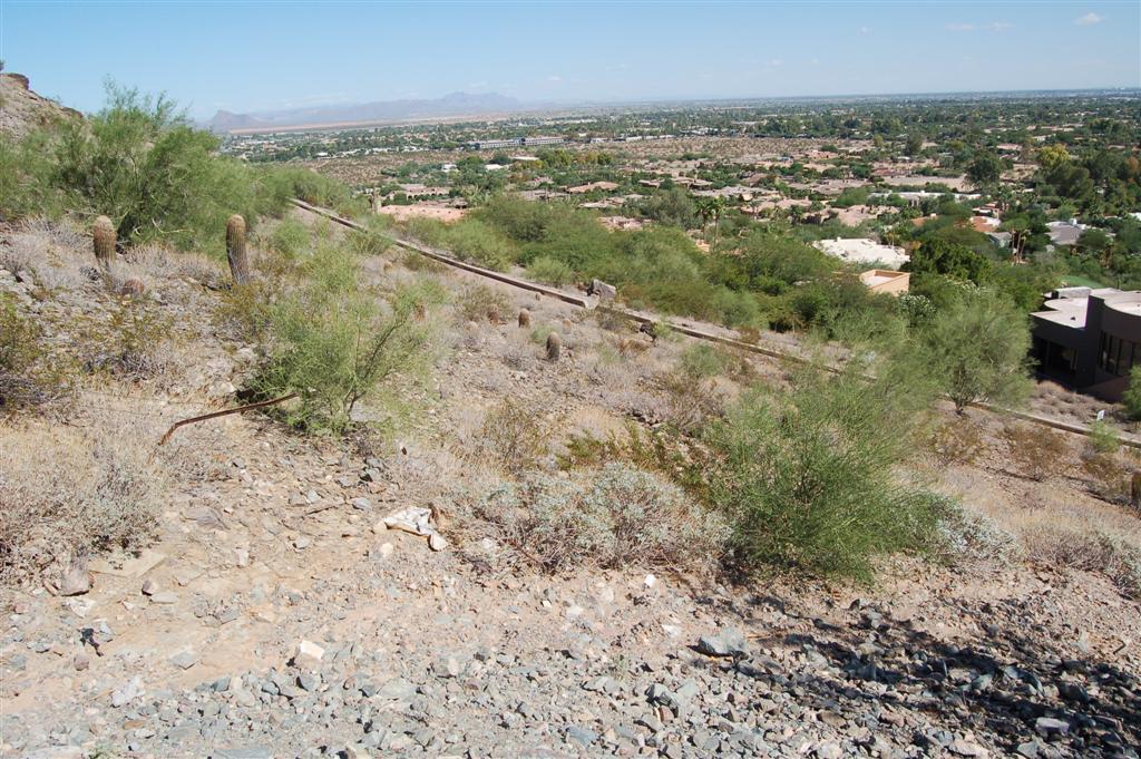 7025 North Invergordon Road Paradise Valley, AZ 85253 - Photo 10 of 19 Front