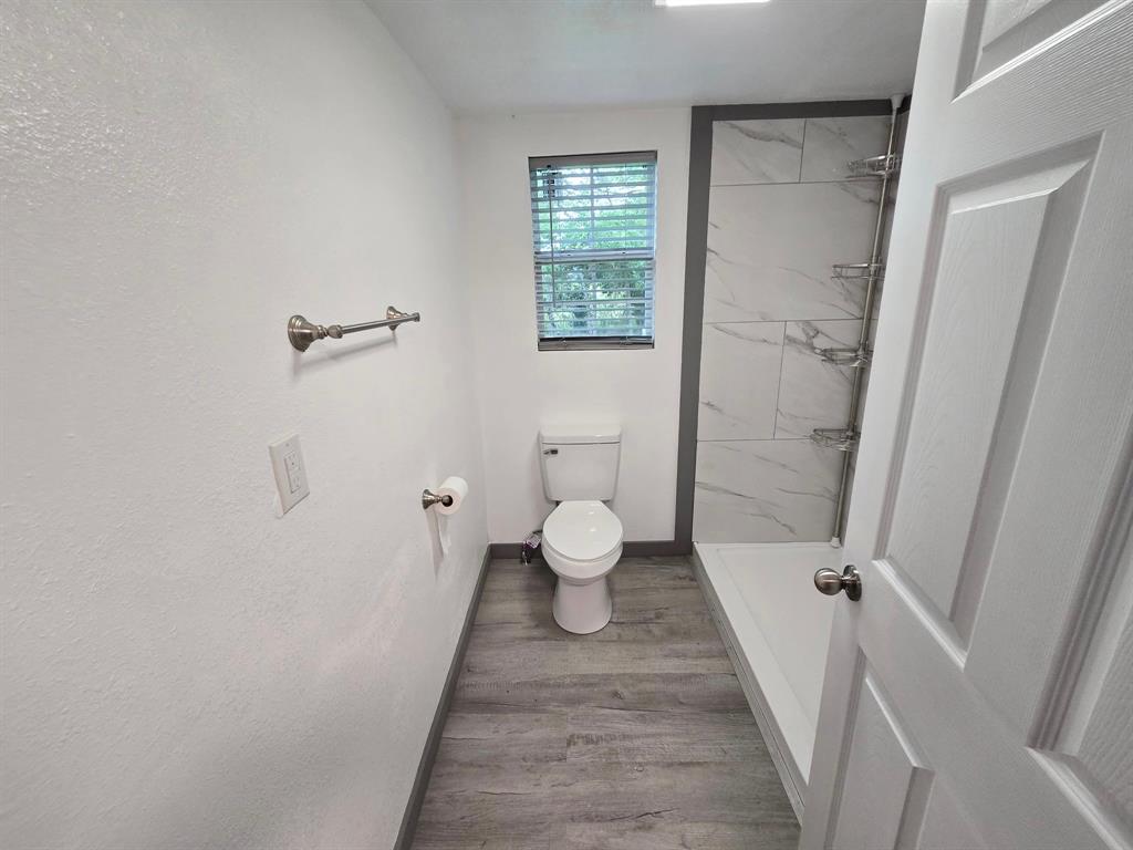 806 South Rusk Avenue Cameron, TX 76520 - Photo 8 of 12