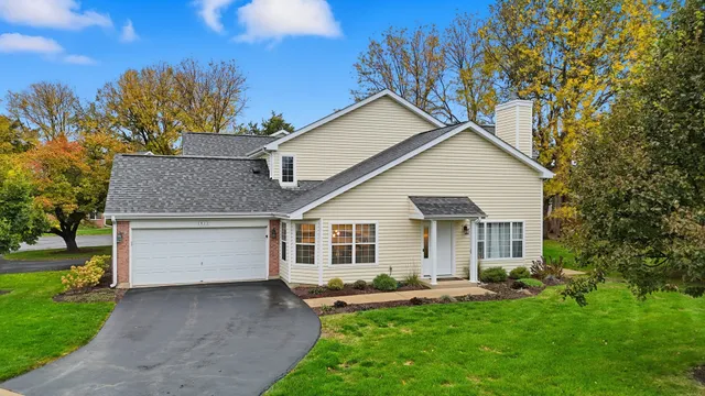 $3,000 | 1411 Clybourne Street, Unit 11E, Batavia, IL 60510