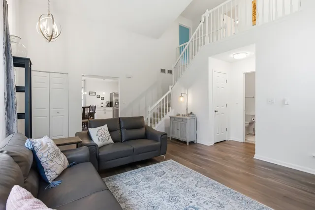 $3,000 | 1411 Clybourne Street, Unit 11E, Batavia, IL 60510