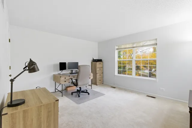 $3,000 | 1411 Clybourne Street, Unit 11E, Batavia, IL 60510