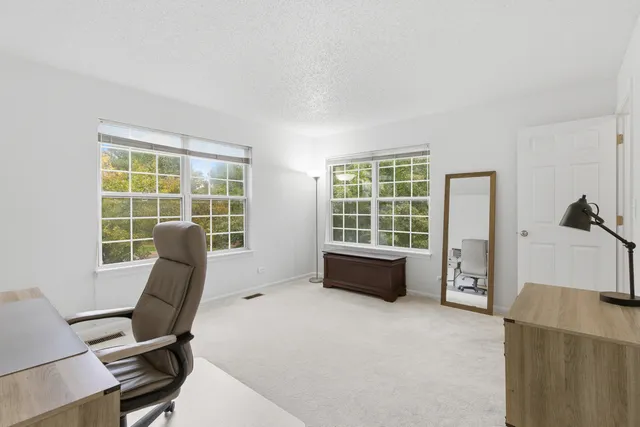 $3,000 | 1411 Clybourne Street, Unit 11E, Batavia, IL 60510