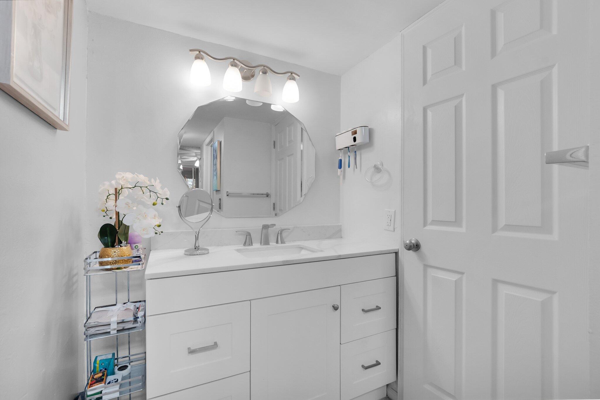 23247 Barwood Lane North, Unit 305 Boca Raton, FL 33428 - Photo 16 of 39 18-web-or-mls-DSC_0066