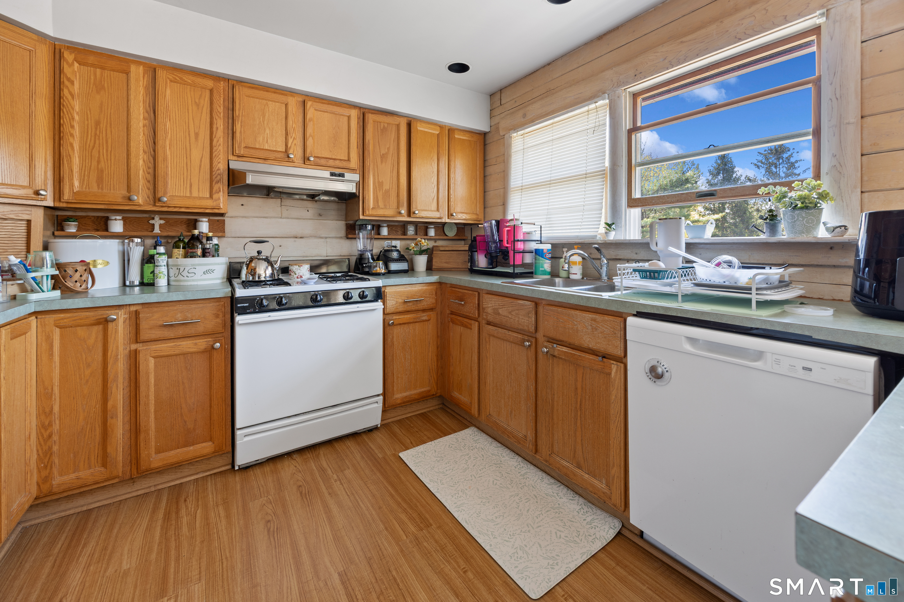622 Chestnut Ridge Road Orange, CT 06477 - Photo 30 of 40