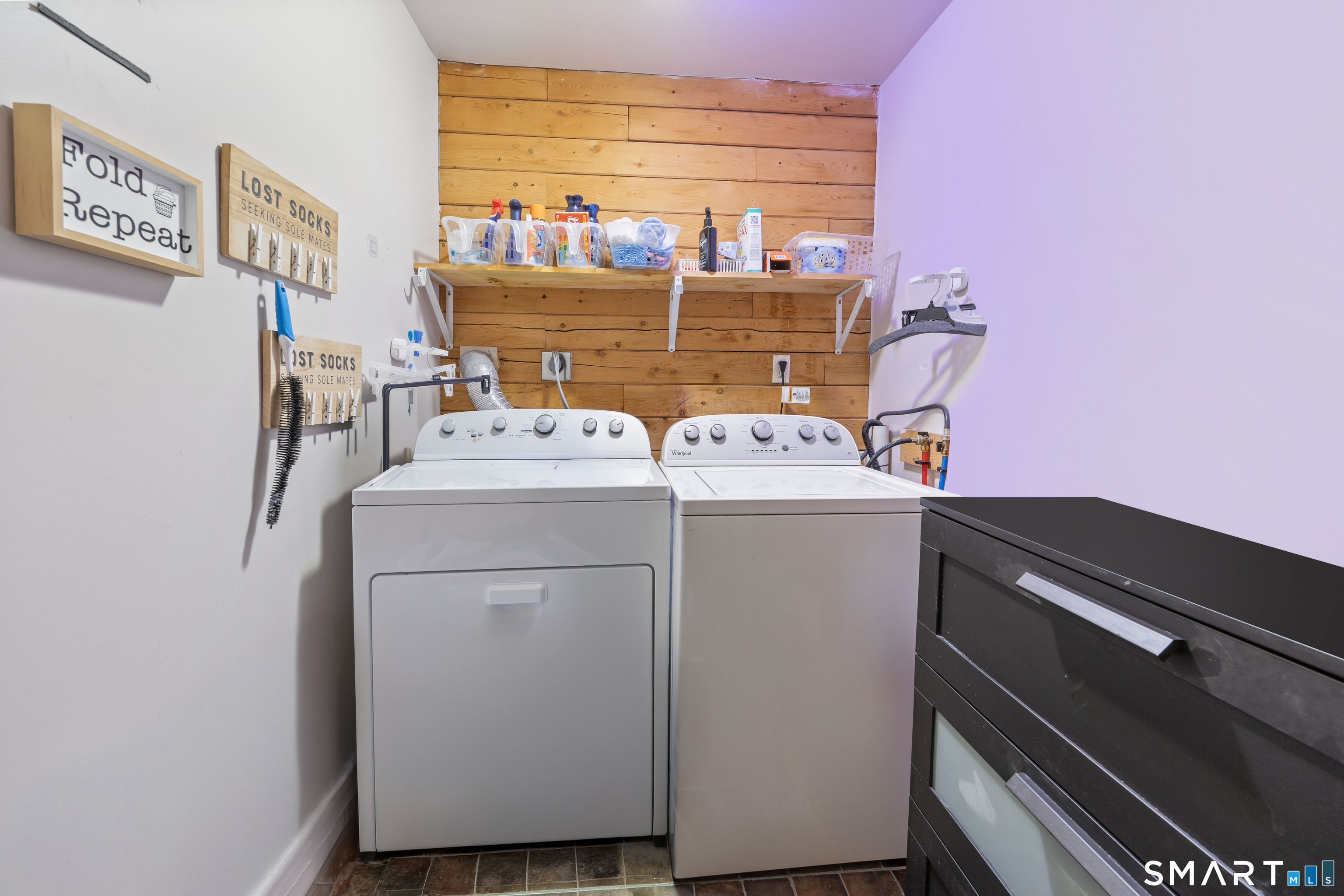 622 Chestnut Ridge Road Orange, CT 06477 - Photo 33 of 40 Au Par has private laundry on level.