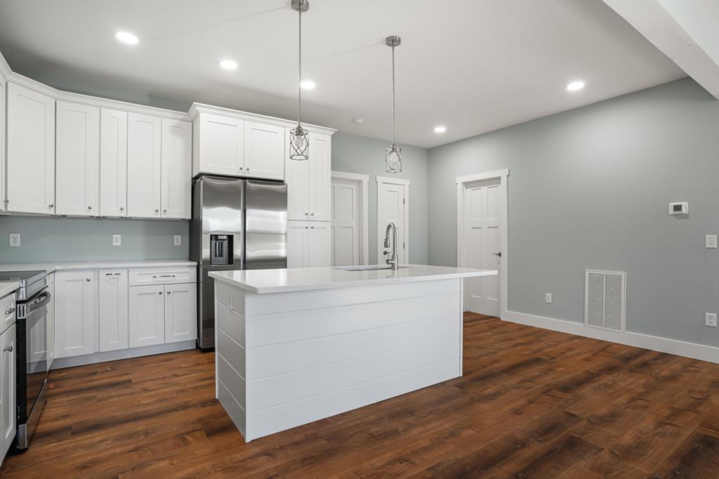 7921 East Side Road Chincoteague Island, VA 23336 - Photo 10 of 38