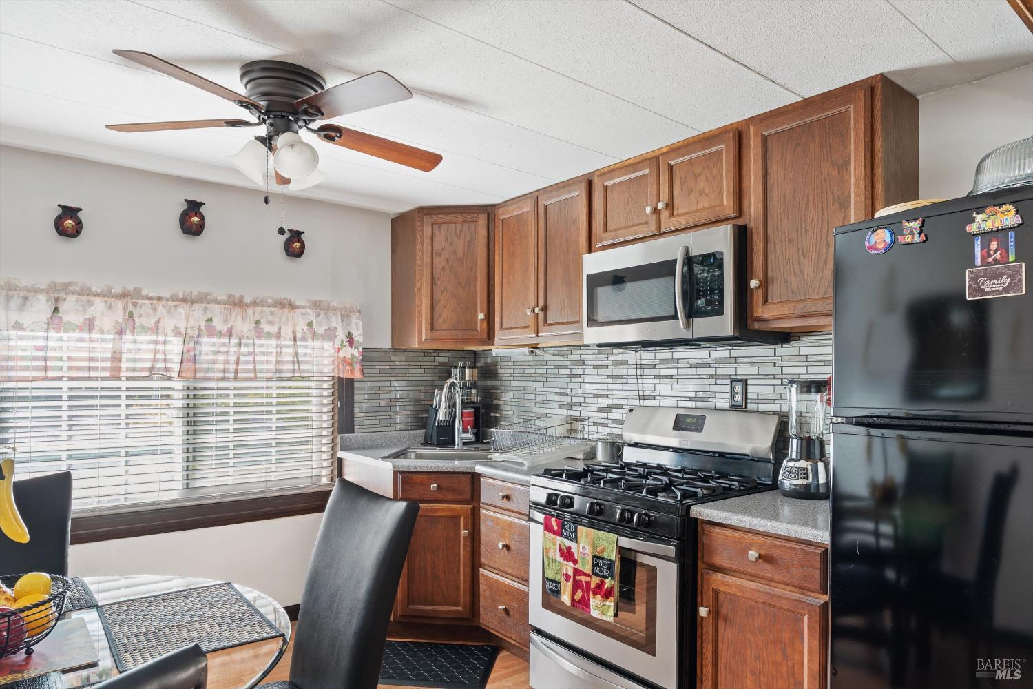 4801 North State Street, Unit 15 Ukiah, CA 95482 - Photo 6 of 21
