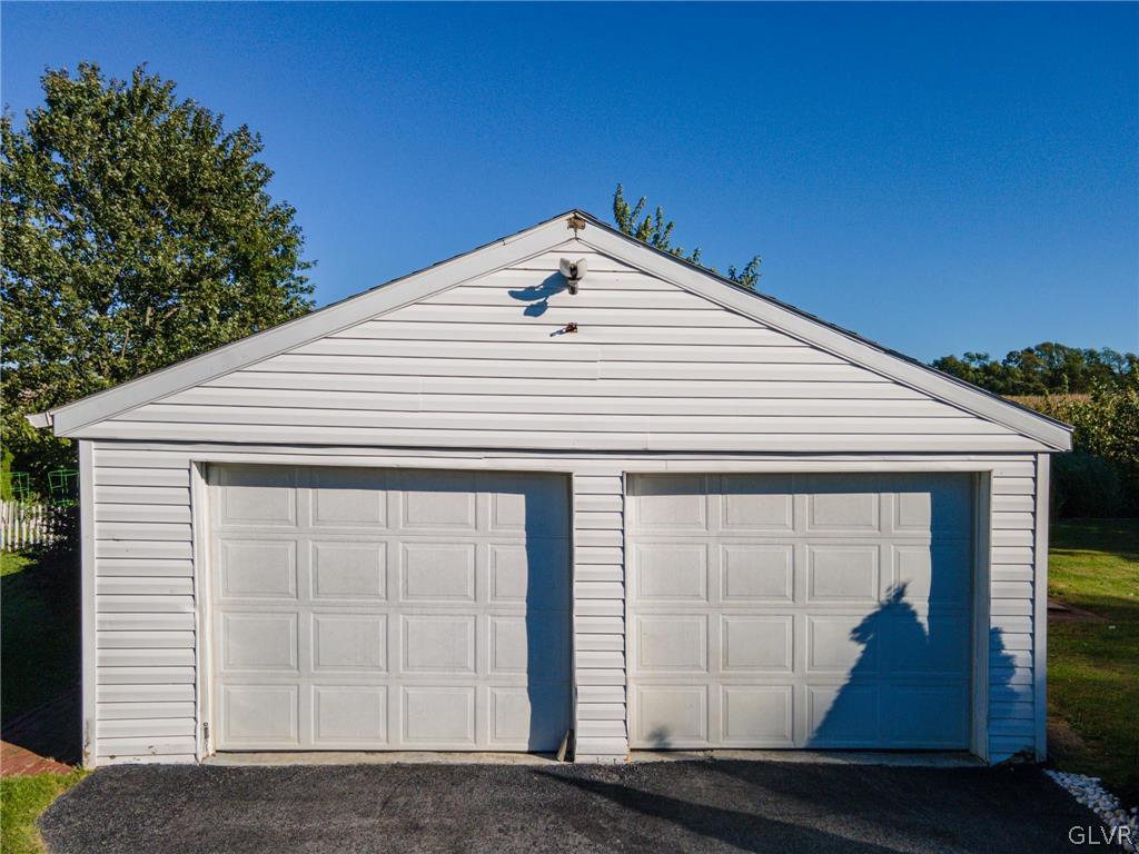 7516 Quarry Road Alburtis, PA 18011 - Photo 6 of 35 Gallery Image 6