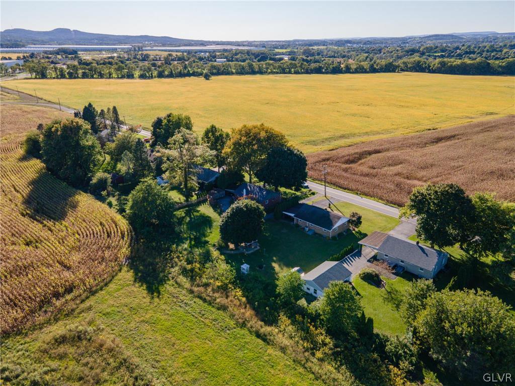 7516 Quarry Road Alburtis, PA 18011 - Photo 9 of 35 Gallery Image 9