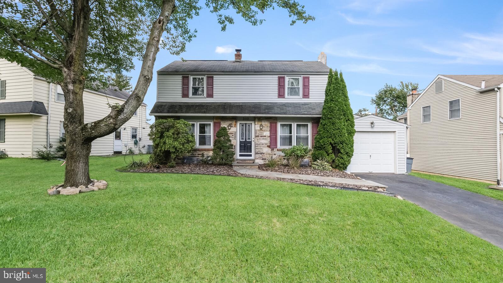 302 Greenhill Road Willow Grove, PA 19090 - Photo 2 of 36 Gallery Image 2