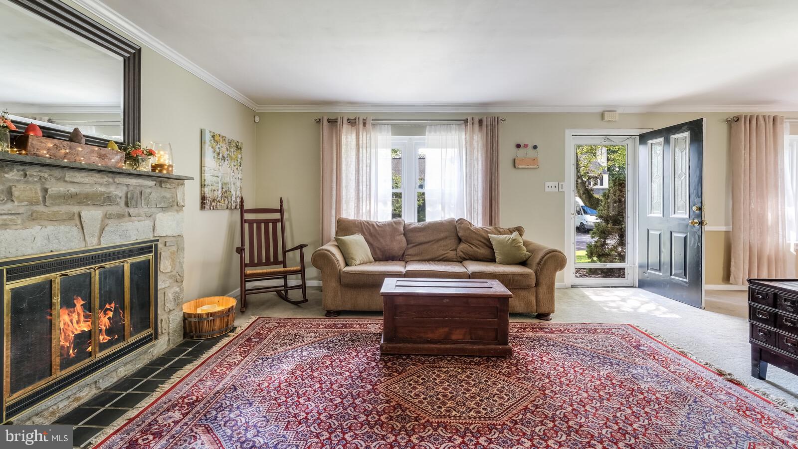 302 Greenhill Road Willow Grove, PA 19090 - Photo 6 of 36 Gallery Image 6