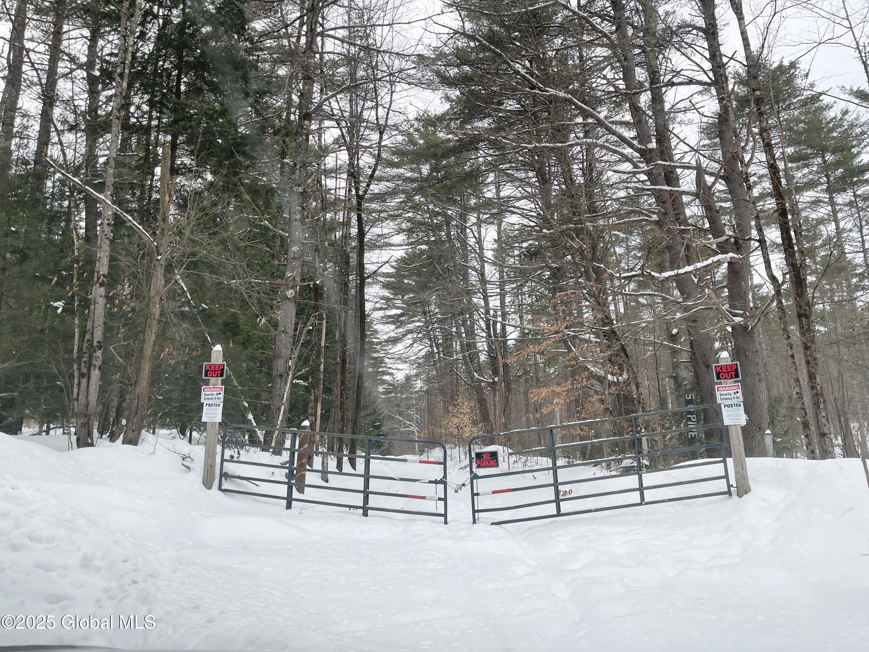 gate