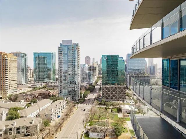 $2,600,000 | 3130 North Harwood Street, Unit 2006, Dallas, TX 75201