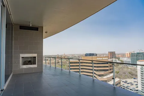 $2,600,000 | 3130 North Harwood Street, Unit 2006, Dallas, TX 75201