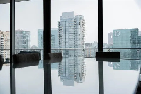 $2,600,000 | 3130 North Harwood Street, Unit 2006, Dallas, TX 75201