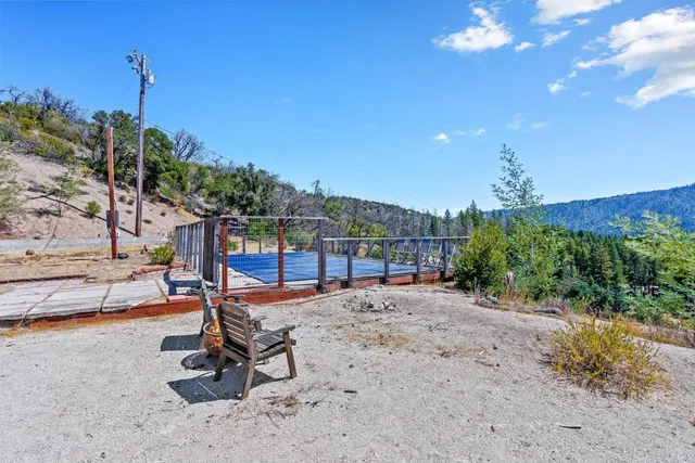 a view of a entertaining space