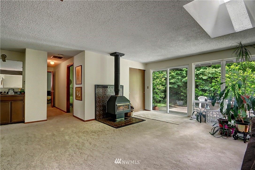 1932 Southeast 18th Court Renton, WA 98055 - Photo 13 of 25 Gallery Image 13