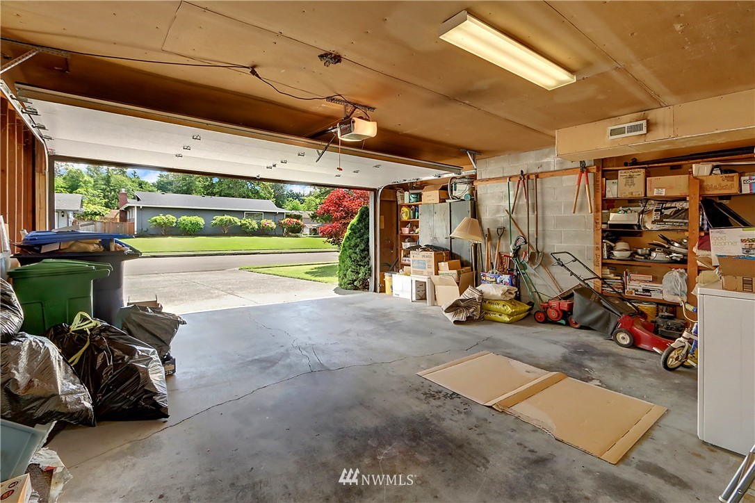 1932 Southeast 18th Court Renton, WA 98055 - Photo 23 of 25 Gallery Image 23