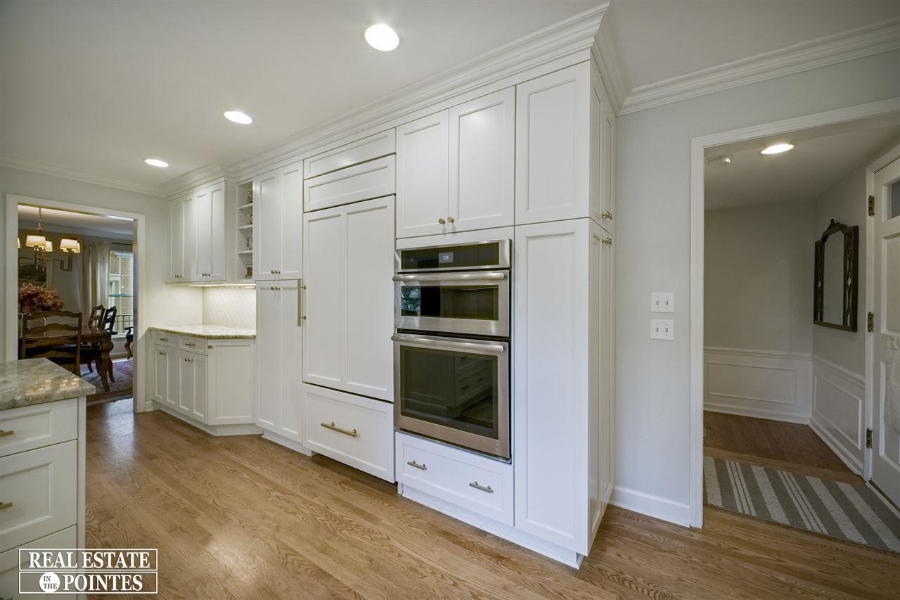 136 Moran Road Grosse Pointe Farms, MI 48236 - Photo 15 of 51