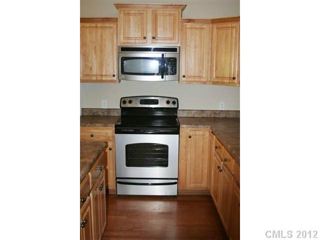 329 Eagle Creek Road Clover, SC 29710 - Photo 5 of 16 Gallery Image 5