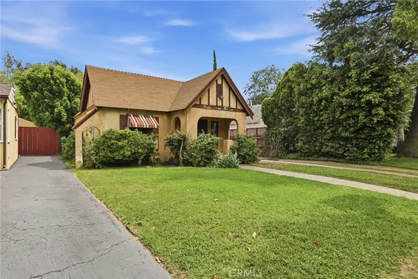 $949,906 | 4720 Denny Avenue, Toluca Lake, CA 91602