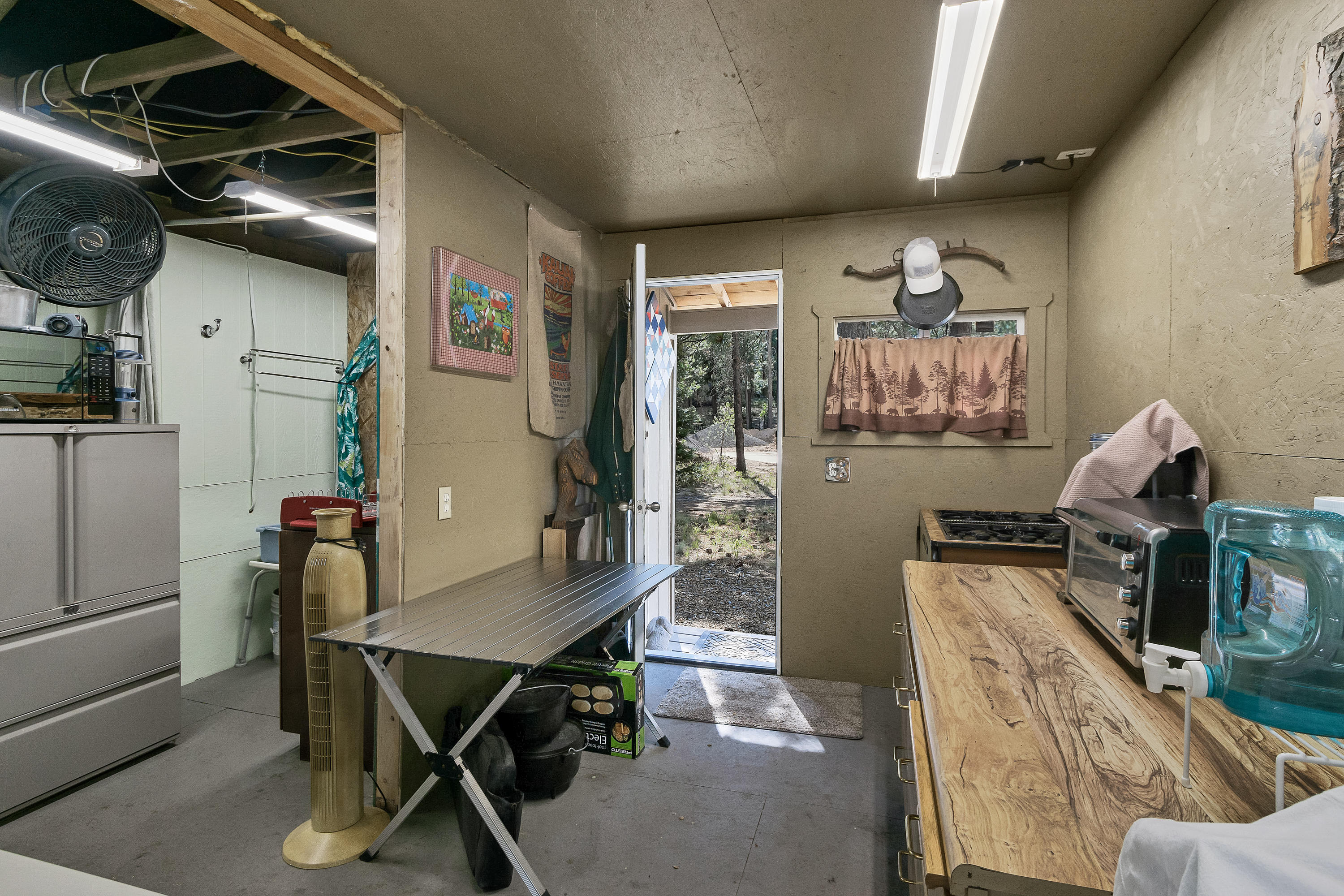 16941 Downey Road Bend, OR 97707 - Photo 6 of 26 DSC08752