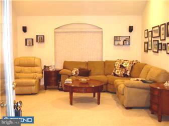 381 Coldstream Road Kimberton, PA 19460 - Photo 4 of 9 Great Room