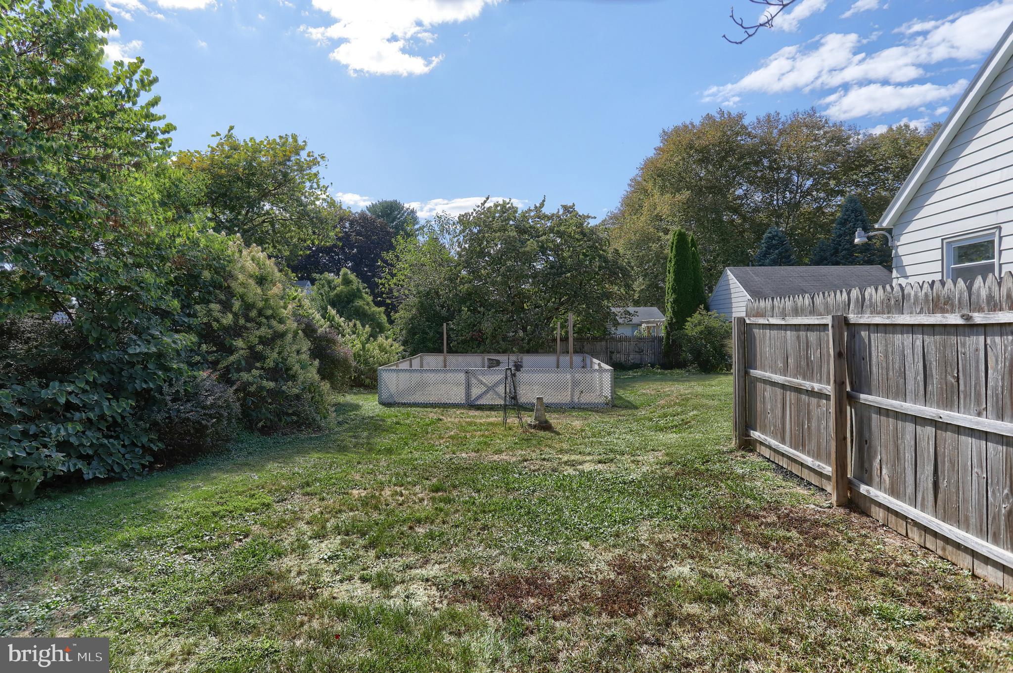 517 South 5th Street Lebanon, PA 17042 - Photo 26 of 29 a house view with a garden space
