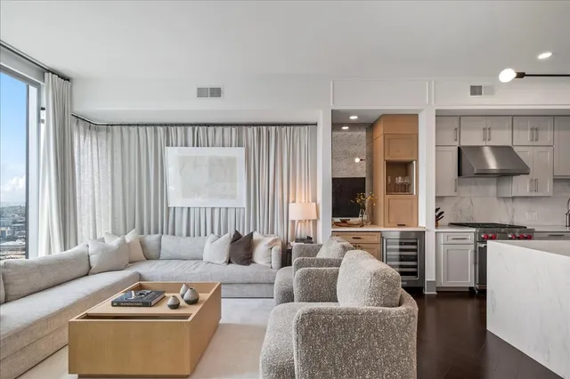 $850,000 | 1616 West End Avenue, Unit 2710, Nashville, TN 37203