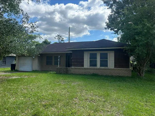 $59,900 | 9 Byron Road, Orange, TX 77630
