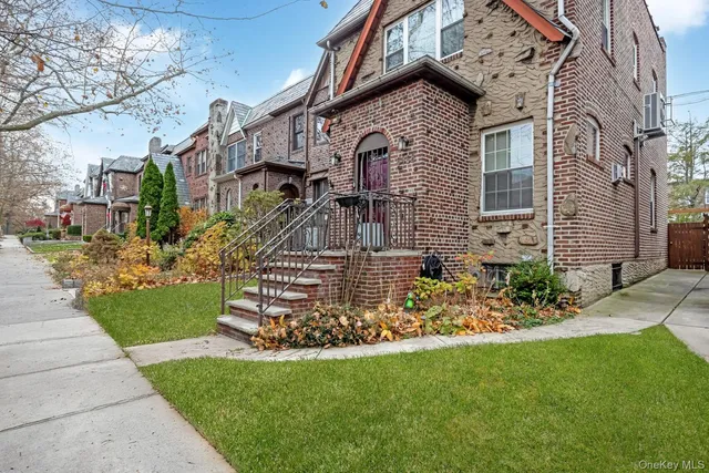 $1,128,000 | 64-68 83rd Place | Middle Village