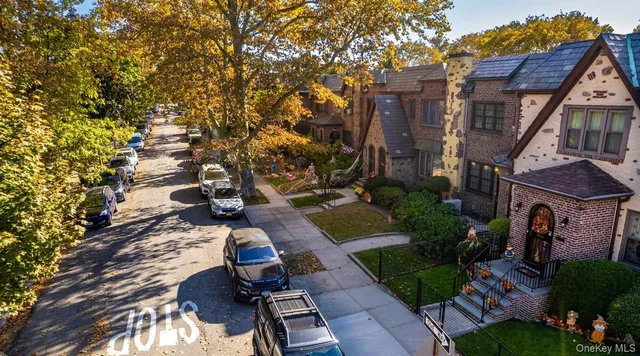 $1,128,000 | 64-68 83rd Place | Middle Village