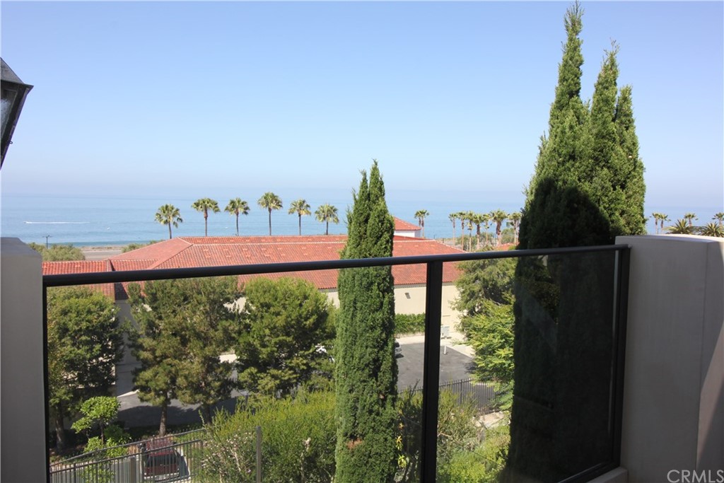 64 Sidra Cove Newport Coast, CA 92657 - Photo 5 of 16 a view of a balcony with an outdoor space