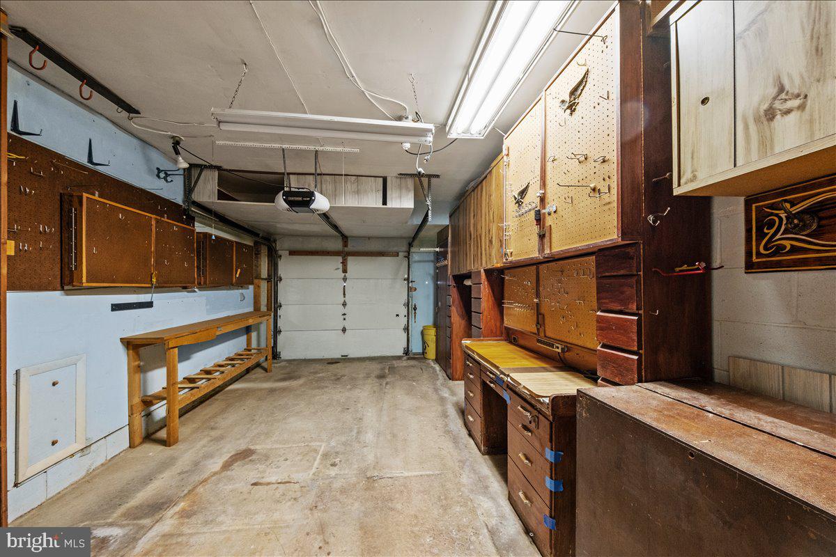 1638 Lawncrest Lane Clementon, NJ 08021 - Photo 13 of 41