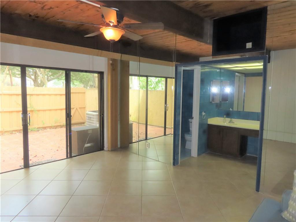 8801 Gatehouse Road, Unit 7 Plantation, FL 33324 - Photo 16 of 29 Photo 16