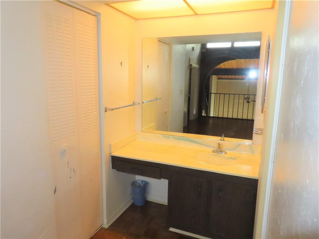 8801 Gatehouse Road, Unit 7 Plantation, FL 33324 - Photo 20 of 29 Upstairs dressing area