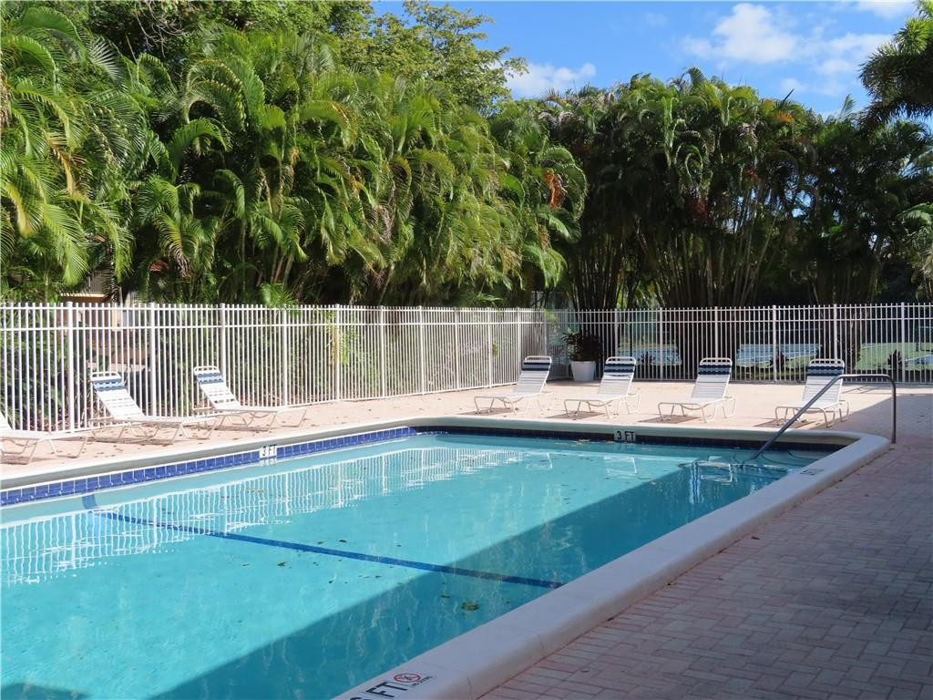 8801 Gatehouse Road, Unit 7 Plantation, FL 33324 - Photo 29 of 29 Community pool