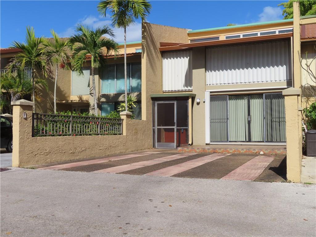 8801 Gatehouse Road, Unit 7 Plantation, FL 33324 - Photo 4 of 29 Just another view from the street