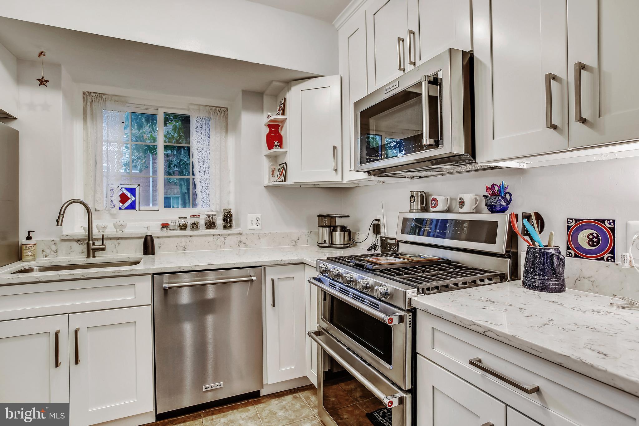 1673 Preston Road, Unit 954 Alexandria, VA 22302 - Photo 14 of 54 Kitchen