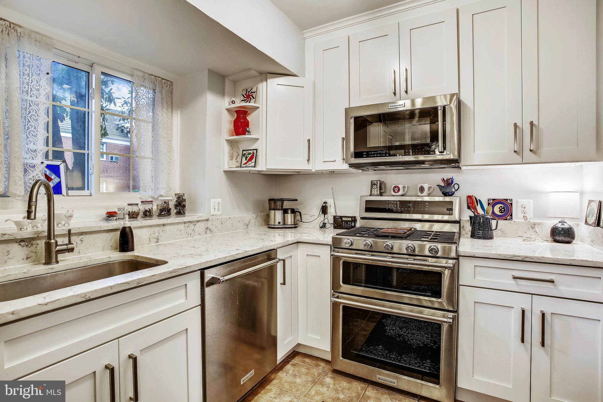 1673 Preston Road, Unit 954 Alexandria, VA 22302 - Photo 15 of 54 Kitchen